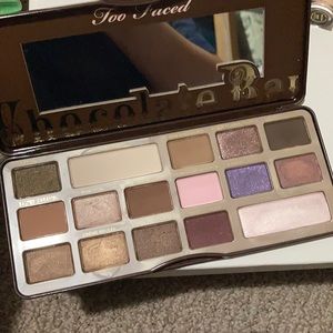Too Faced Chocolate Bar eyeshadow palette